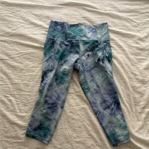 Athleta Salutation Stash High Rise Capri